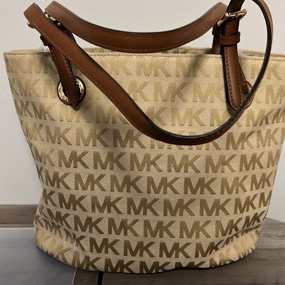 Michael Kors Handbags - Michael Michael kors